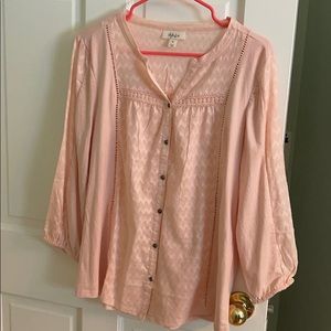 Pale peach 3/4 length sleeve shirt